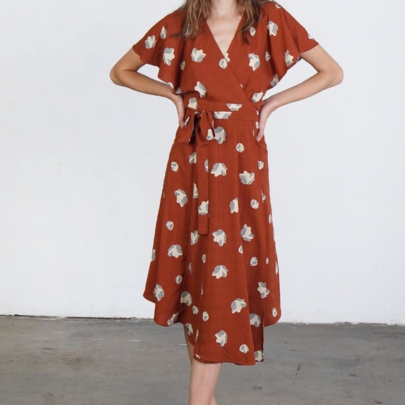 The Kyrie Dress - Picture 2 of 6